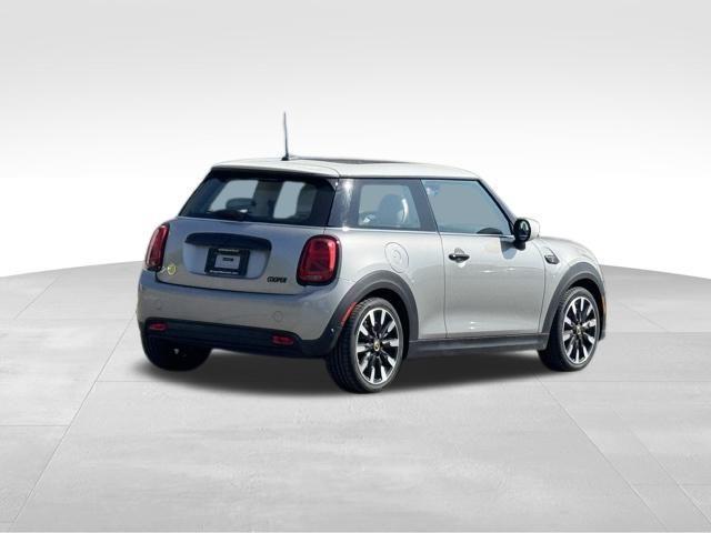 used 2024 MINI Hardtop car, priced at $26,990
