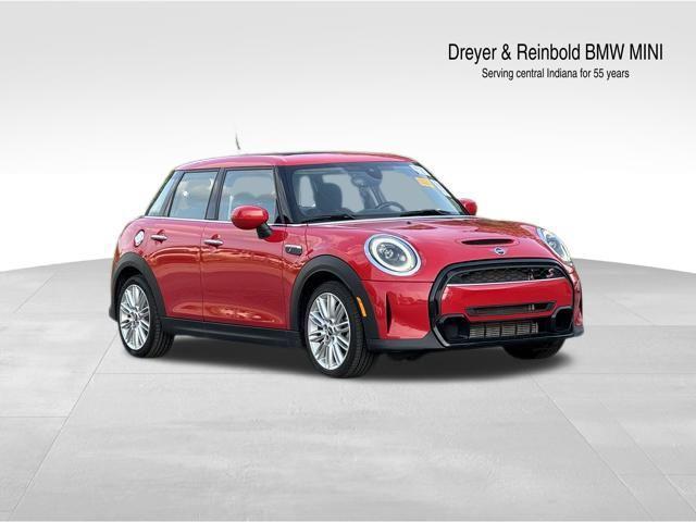 used 2024 MINI Hardtop car, priced at $27,990