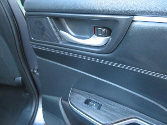 used 2018 Honda Clarity Plug-In Hybrid car, priced at $20,991