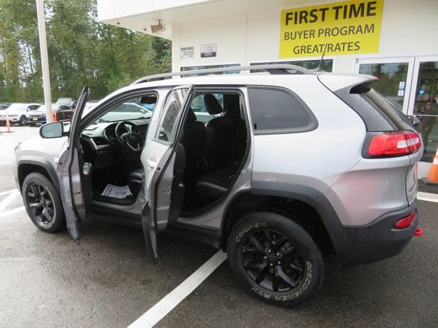 used 2018 Jeep Cherokee car, priced at $18,991
