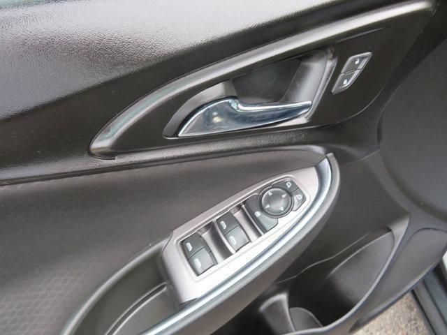 used 2018 Chevrolet Malibu car, priced at $16,991