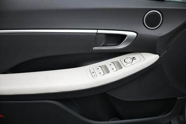 new 2025 Hyundai Sonata Hybrid car, priced at $33,095