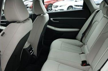 new 2025 Hyundai Sonata Hybrid car, priced at $33,095