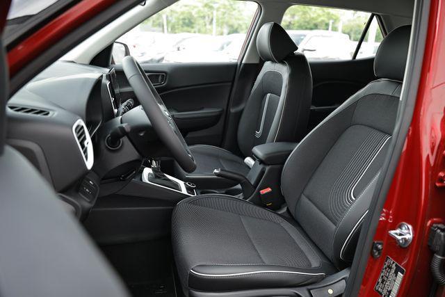 new 2025 Hyundai Venue car, priced at $26,140