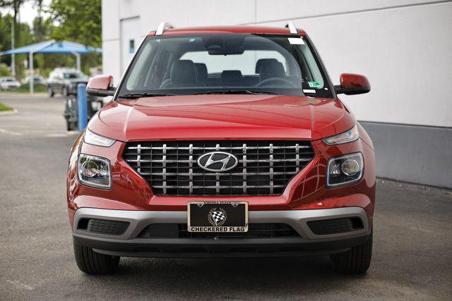 new 2025 Hyundai Venue car, priced at $26,140