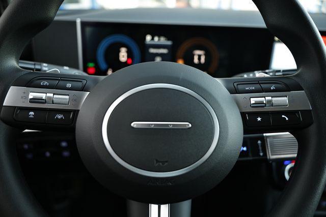 new 2025 Hyundai TUCSON Hybrid car, priced at $35,465
