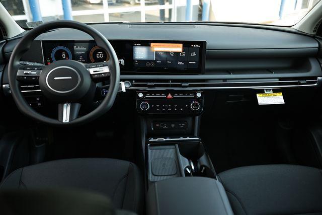 new 2025 Hyundai TUCSON Hybrid car, priced at $35,465