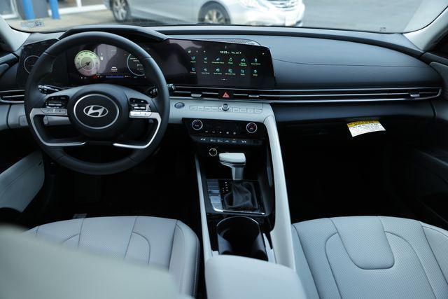 new 2025 Hyundai Elantra car, priced at $31,065