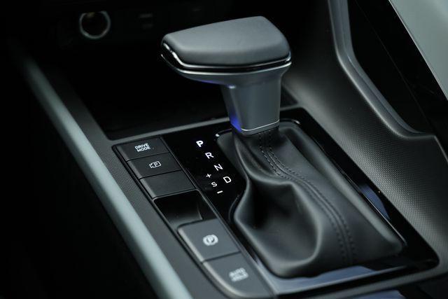 new 2025 Hyundai Elantra car, priced at $25,360