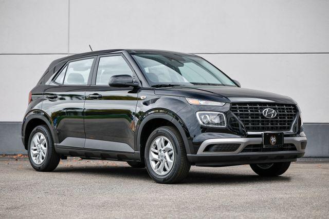 new 2025 Hyundai Venue car, priced at $22,385