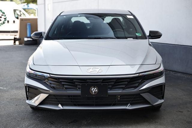 new 2025 Hyundai Elantra car, priced at $29,185