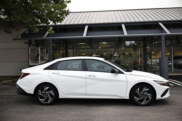 new 2025 Hyundai Elantra car, priced at $25,565