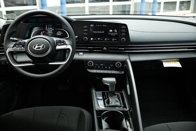 new 2025 Hyundai ELANTRA HEV car, priced at $27,195