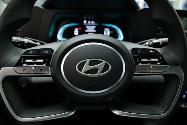 new 2025 Hyundai ELANTRA HEV car, priced at $27,195