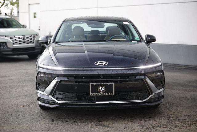 new 2025 Hyundai Sonata Hybrid car, priced at $39,550