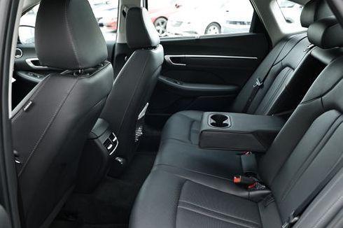 new 2025 Hyundai Sonata Hybrid car, priced at $39,550