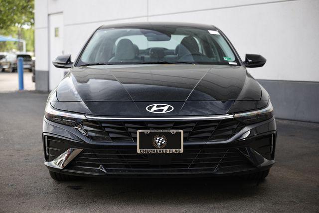 new 2025 Hyundai Elantra car, priced at $28,605