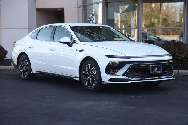new 2025 Hyundai Sonata car, priced at $30,528