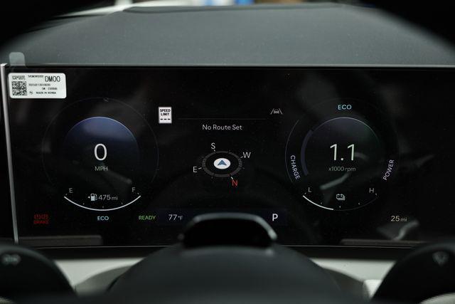 new 2025 Hyundai TUCSON Hybrid car, priced at $43,790
