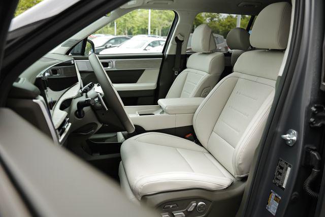 new 2025 Hyundai TUCSON Hybrid car, priced at $43,790