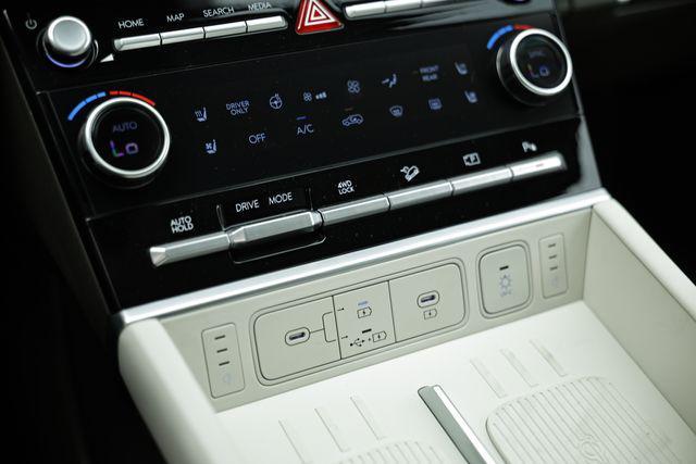 new 2025 Hyundai TUCSON Hybrid car, priced at $43,790