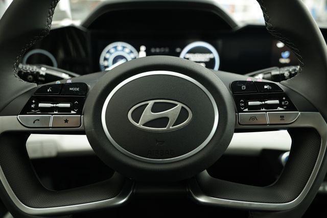 new 2025 Hyundai Elantra car, priced at $31,870