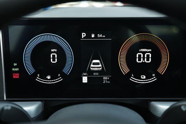 new 2025 Hyundai Sonata Hybrid car, priced at $33,248