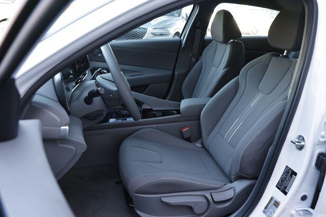 new 2024 Hyundai Elantra HEV car, priced at $28,230