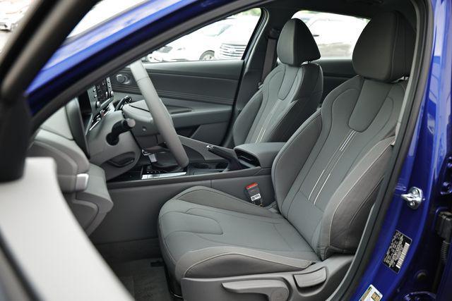 new 2025 Hyundai Elantra car, priced at $25,010