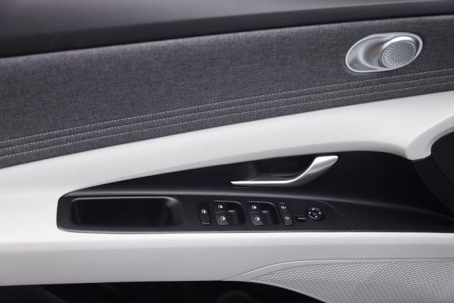 new 2025 Hyundai Elantra car, priced at $28,560