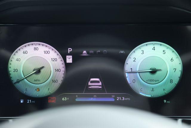 new 2025 Hyundai Elantra car, priced at $28,560