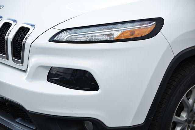 used 2017 Jeep Cherokee car, priced at $13,469