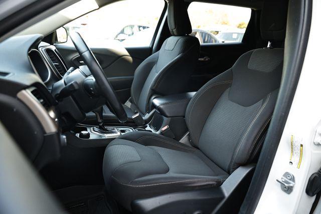 used 2017 Jeep Cherokee car, priced at $13,469