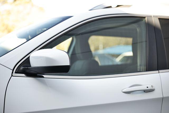 used 2017 Jeep Cherokee car, priced at $13,469