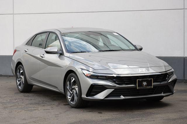 new 2025 Hyundai Elantra car, priced at $27,265