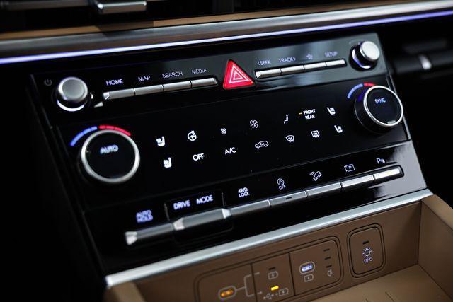 new 2025 Hyundai Santa Fe car, priced at $48,214