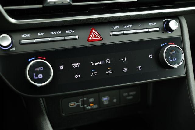 new 2025 Hyundai Sonata Hybrid car, priced at $33,125