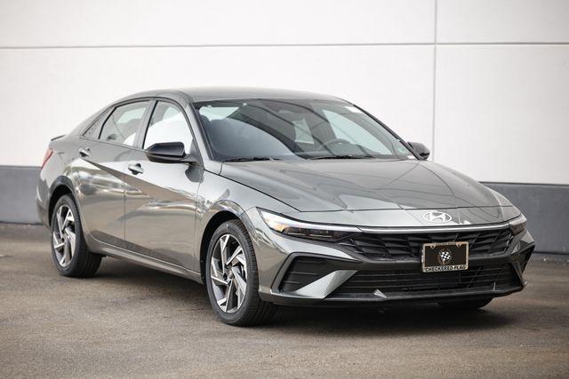 new 2025 Hyundai Elantra car, priced at $25,065
