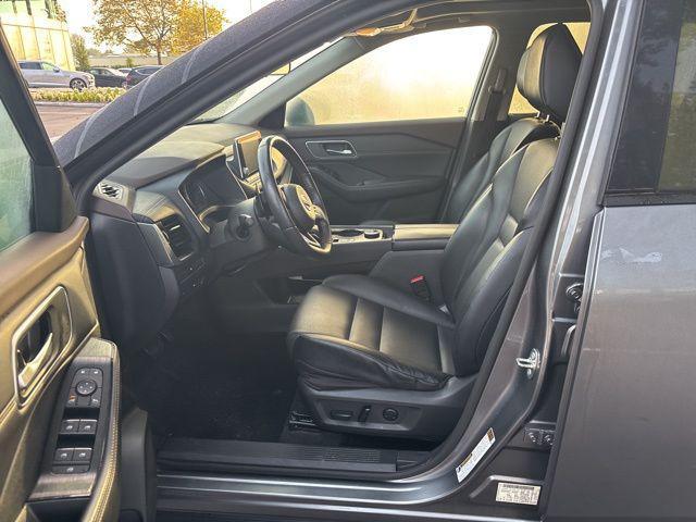 used 2021 Nissan Rogue car, priced at $21,988