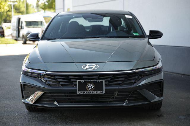 new 2025 Hyundai Elantra car, priced at $29,185