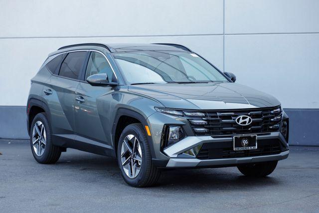 new 2025 Hyundai Tucson Hybrid car, priced at $38,110