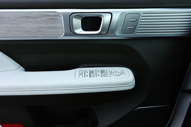 new 2025 Hyundai SANTA FE HEV car, priced at $51,835