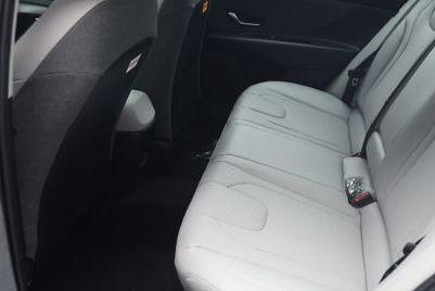new 2025 Hyundai Elantra car, priced at $29,060