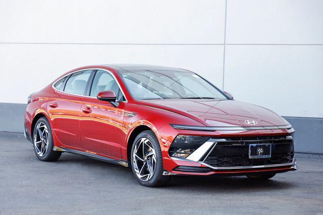 new 2024 Hyundai Sonata car, priced at $32,215