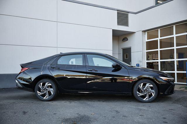 new 2025 Hyundai Elantra car, priced at $25,160