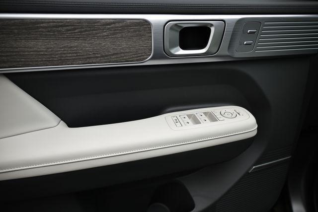 new 2026 Hyundai SANTA FE HEV car, priced at $53,770