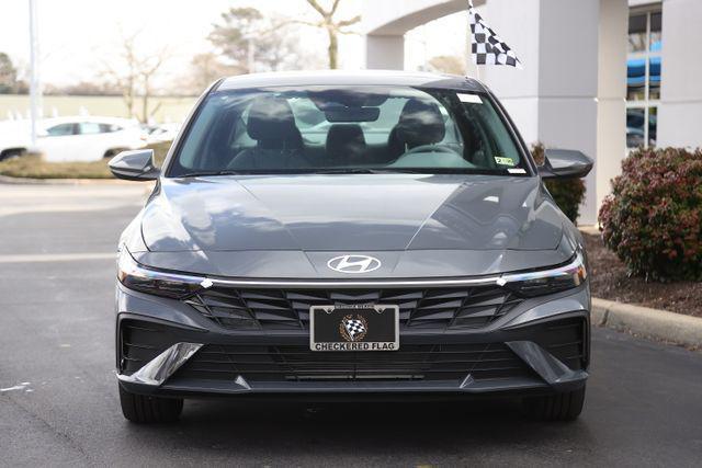 new 2025 Hyundai Elantra car, priced at $24,665