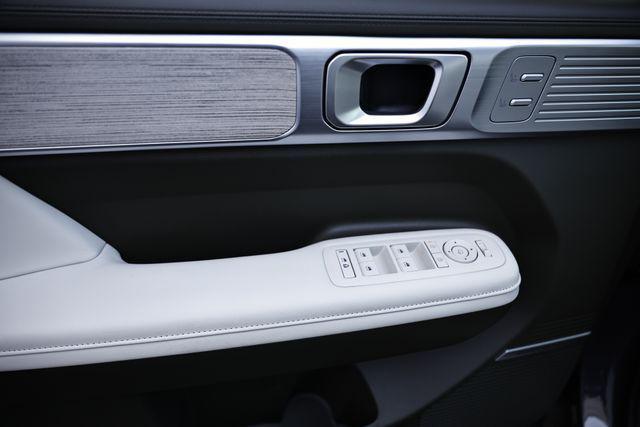 new 2025 Hyundai SANTA FE HEV car, priced at $50,005