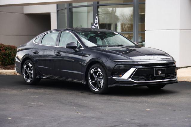 new 2024 Hyundai Sonata car, priced at $32,255