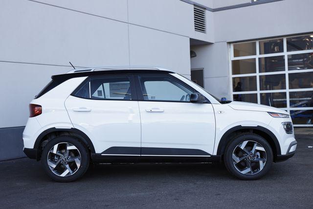 new 2025 Hyundai Venue car, priced at $25,645